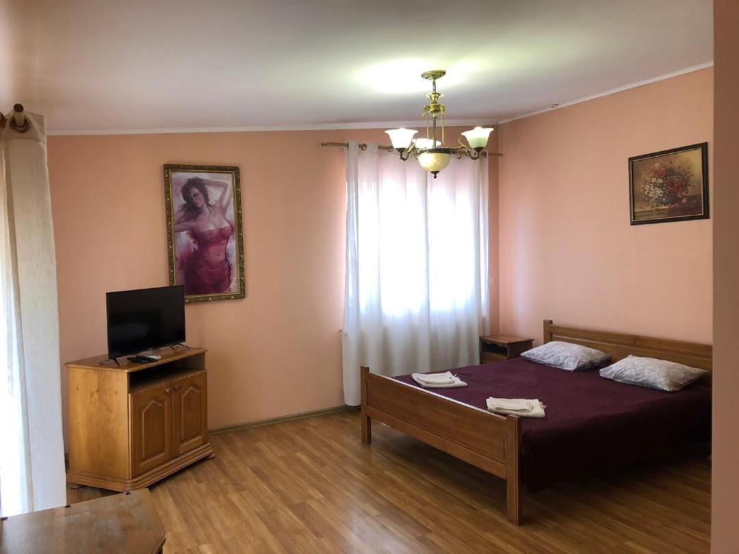 Hotel Nikolet 무카체베 외부 사진